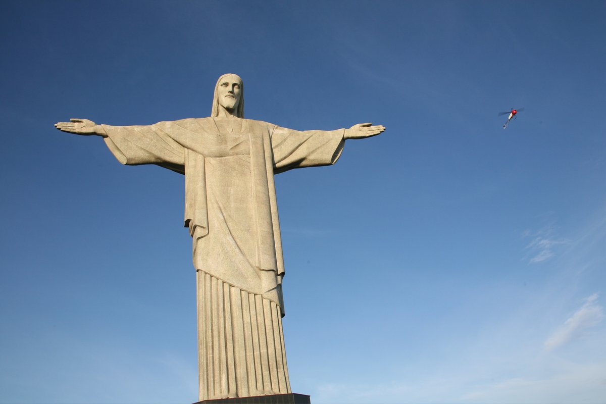 What's that little red dot ... ? 😂