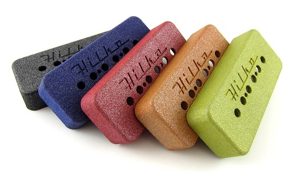 Rockstars love to stand out 🌟, and a custom guitar 🎸 is a great way to do it. Master luthier Hilko Nackaerts takes advantage of 3D printing’s benefits to craft personalized instruments for renowned artists. Discover how he uses the technology 🛠️🎶 mtls.am/3zyJwsZ