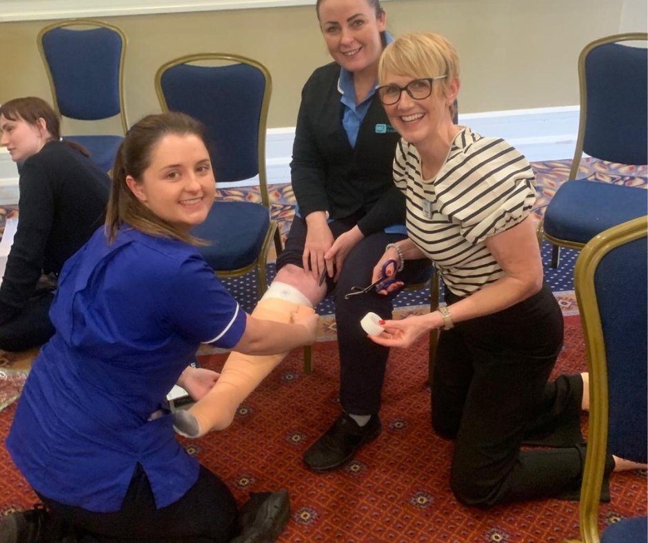 SouthernHSCT's tweet photo. Our wonderful District Nurses are putting their best foot forward to meet the needs of patients with leg ulcers. 🦵
They attended a bandaging workshop which highlighted all aspects of best practice guidelines and the importance and art of bandaging. 🩹
Well done teams!
#TeamSHSCT https://t.co/x2auwg0BFw