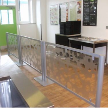 SeatableUK's tweet image. Queue barriers are crucial for maintaining a smooth flow in the dining area. Customise these barriers with your logo and preferred colours to match your chosen theme.
Tel: 01484 861982 /  buff.ly/3163I1X
#queuebarriers #barriersystem #schools #restaurant #logo