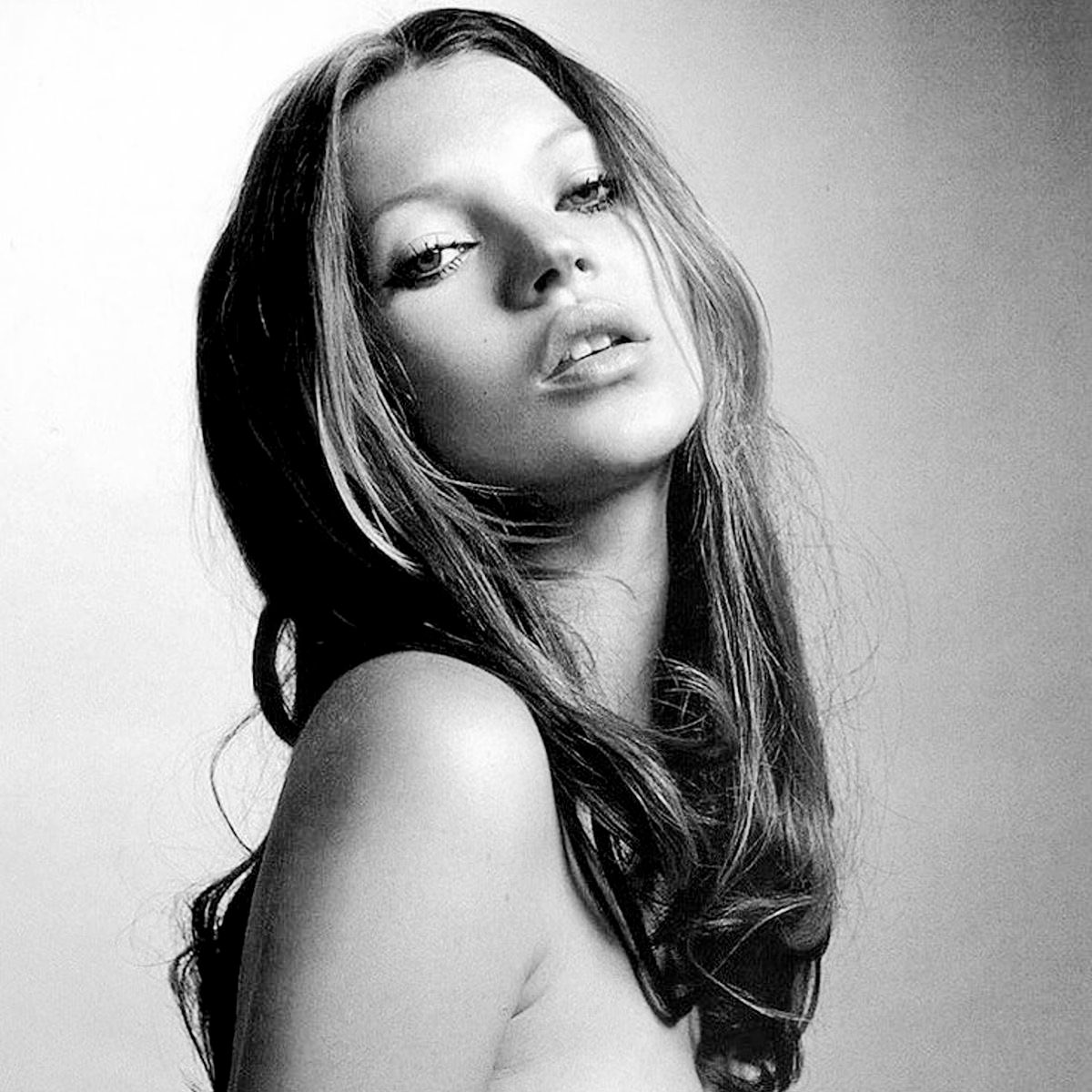 qucumberwater's tweet photo. kate moss: heroine chic 🤍

a thread for edtwt 🪡

🏷️ thinspo thinsp0 fatspo f4tsp0 meanspo sweetspo egospo averagespo de4thsp0 b0nespo lemonwatertwt ricecaketwt fitspo modelspo edtwtthread https://t.co/ViDDYXWV1q