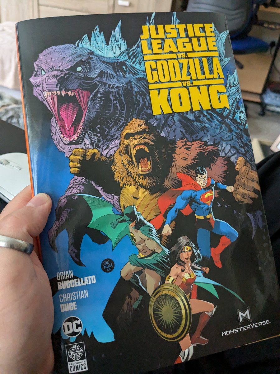 Sam is pleased as punch with the stunning hardback Justice League vs. Godzilla vs. Kong. I'll admit to being a little bit jealous 😃