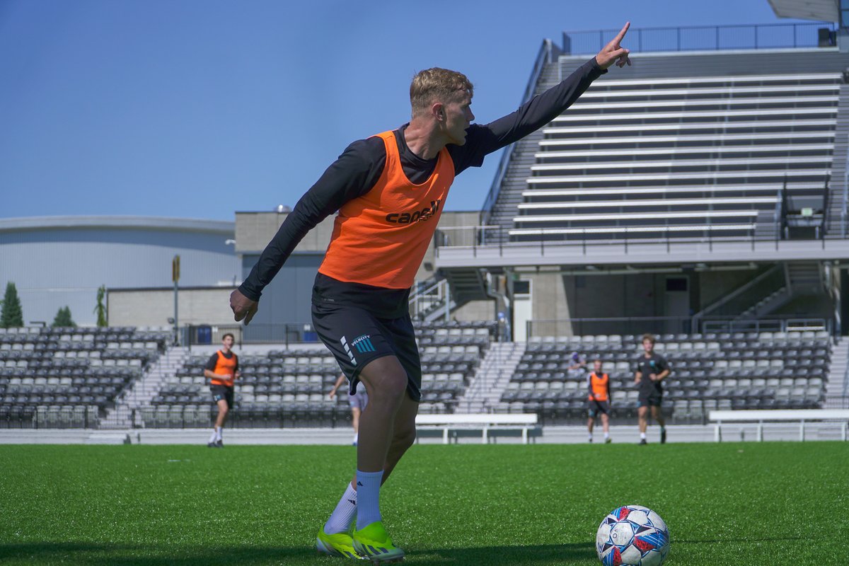 SpokaneVelocity's tweet photo. Out here grinding 🌊
#SpokaneVelocityFC #UpTheFalls #OutHereGrinding https://t.co/DbzVqX5uem