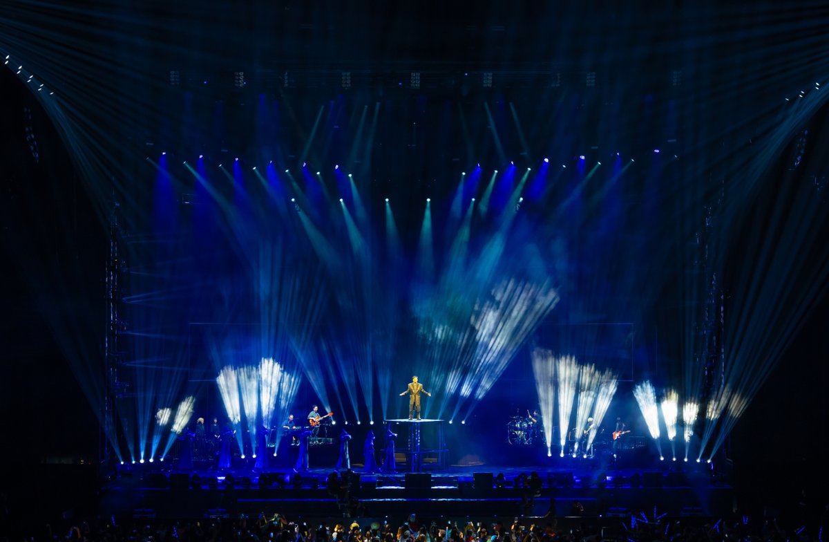 SLS_Pro's tweet photo. Throwing it back to the awe-inspiring vibes of the #JeffChangConcert2024 
#JeffChangLive #CocaColaArena #DubaiEvents #MandarinPop #DragonBoatFestival #LiveMusic #EventProduction #CocaColaArena #DubaiEvents #EventExcellence #slsdubai #SLSproduction https://t.co/Xf736SHYBA