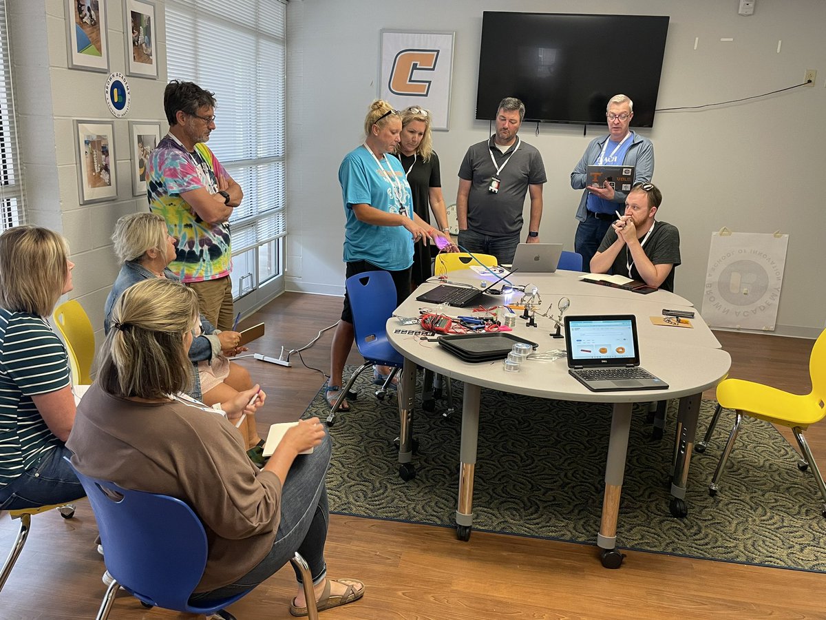 Jessica Holloway tweet media