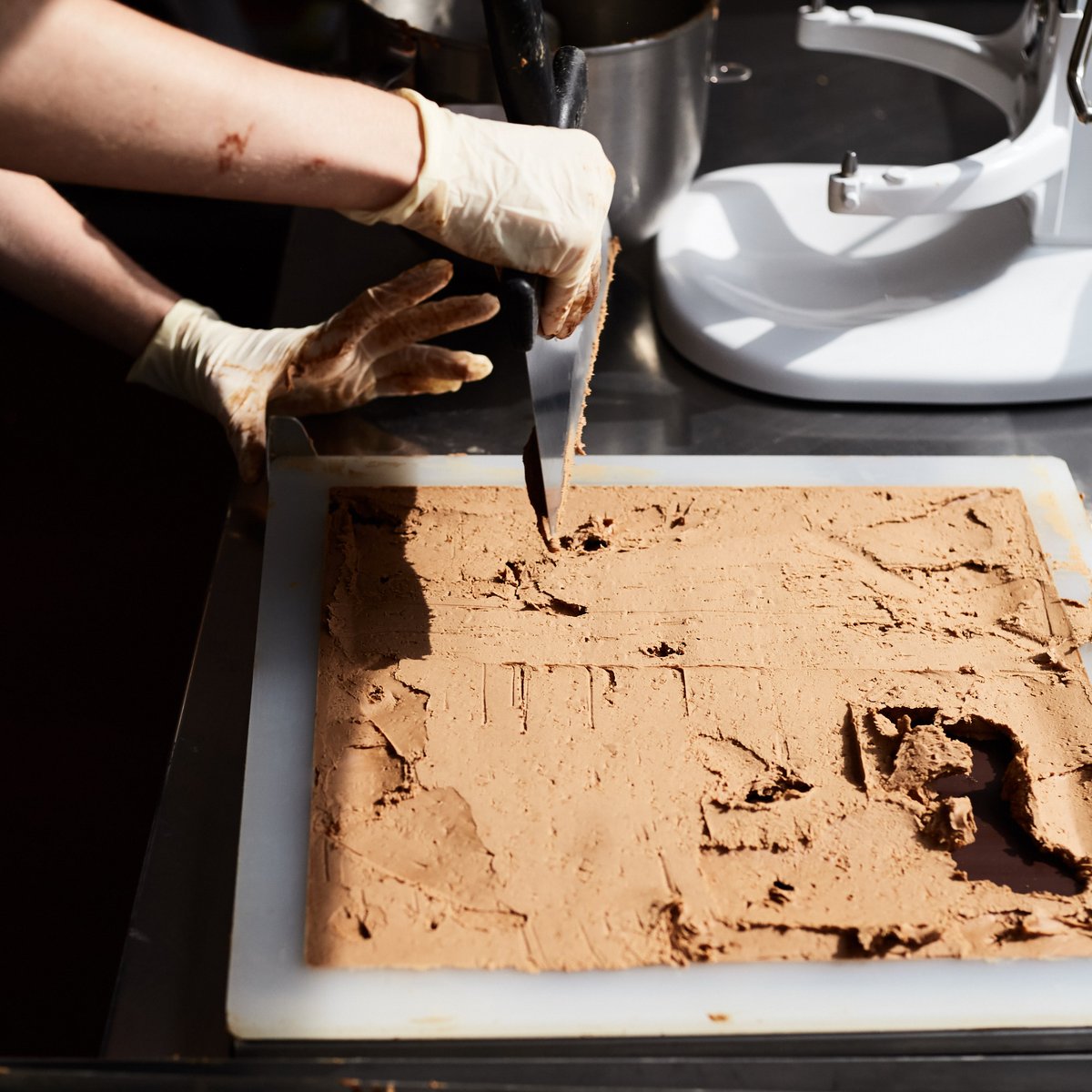 Indulge in the epitome of chocolate perfection with our Rococo Fresh Handmade Chocolatiers Seasonal Artisan Collection. 
Available in-store and online, this collection boasts the finest chocolates, crafted in small batches, with seasonal flavours and premium ingredients.