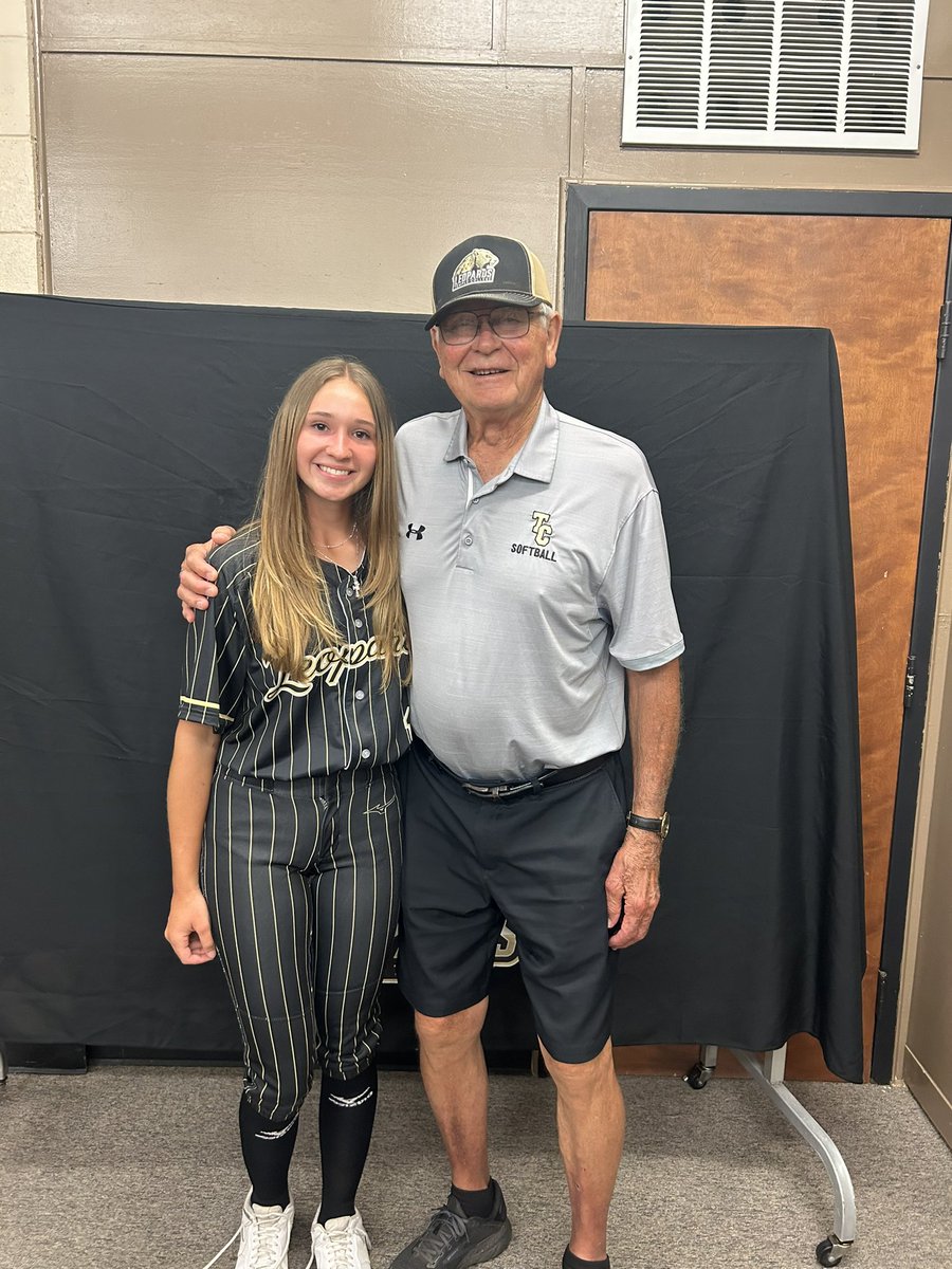 I’m very excited to announce my commitment to continue my athletic and academic career at Temple College!
Thank you to everyone who supported me throughout my whole journey!! GO LEPS!! #yahleps <a href="/SoftballTemple/">Temple College Softball</a> @CFSoftball_cats
