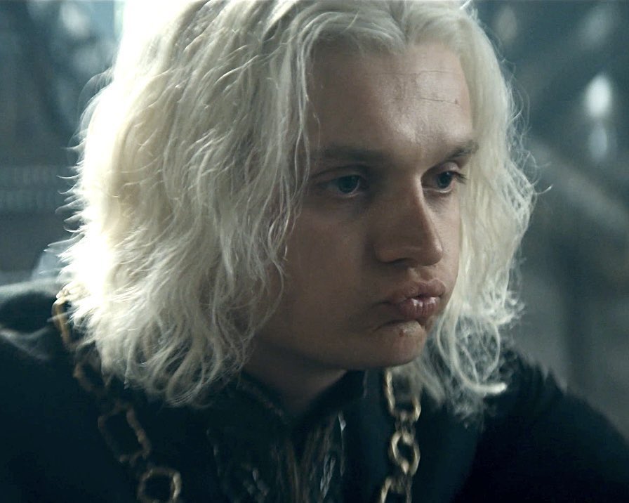 yoongizam's tweet photo. welcome back young aegon targaryen https://t.co/7Yewn1gtM0