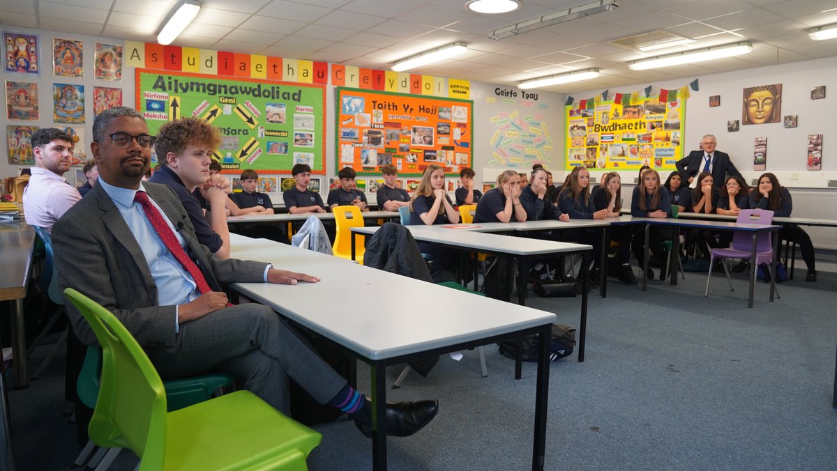 Eluned Morgan tweet media