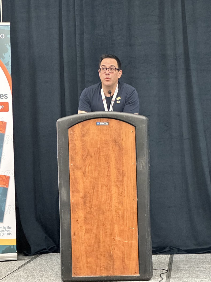 maxine lesage tweet media