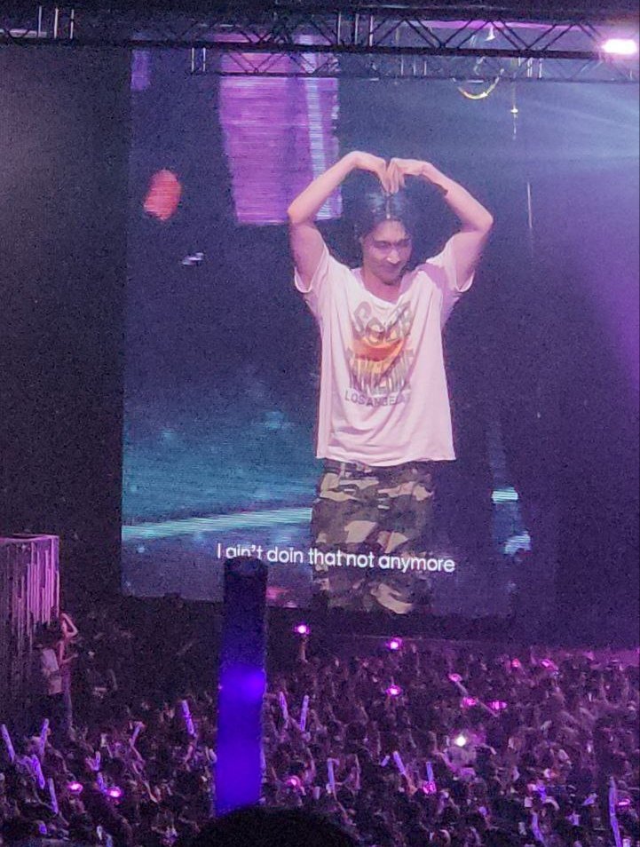 RafdinaHouse's tweet photo. The ending 🥹🫠 Datang lagi dear @layzhang we miss you already!! #GrandlineinKL #GrandlineinMY https://t.co/gZouEC0m4f