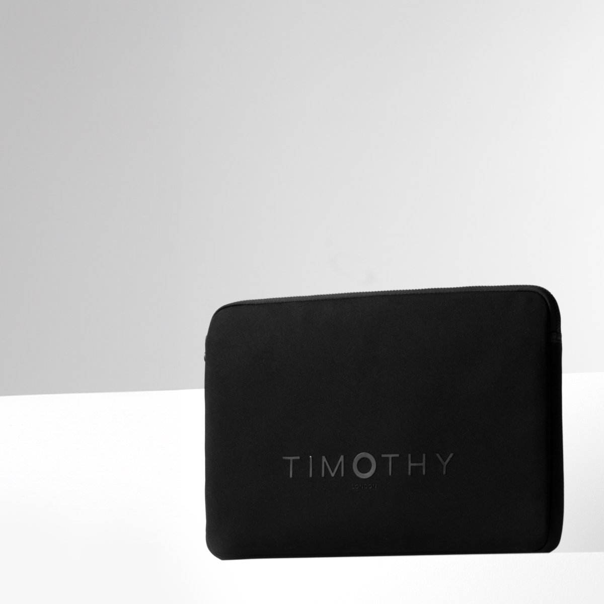 timothylondon_'s tweet photo. Get tough with a laptop sleeve.

To help protect your valuable laptop from being knocked about, we’ve deigned our laptop sleeves with practicality in mind and given them a tough rubber gusset. https://t.co/M2MLdElJCk