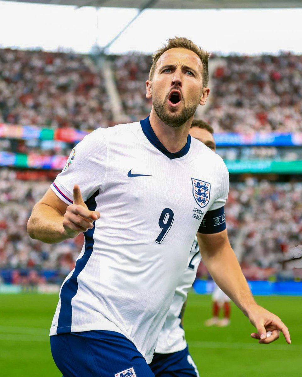 Football Hub (@footbalihub) on Twitter photo If England beat Netherlands to reach the Euro's Final we'll giveaway an England shirt!👕🏴
RT & follow us <a href="/FootbalIhub/">Football Hub</a> to enter! If England beat Netherlands to reach the Euro's Final we'll giveaway an England shirt!👕🏴
RT & follow us <a href="/FootbalIhub/">Football Hub</a> to enter!
