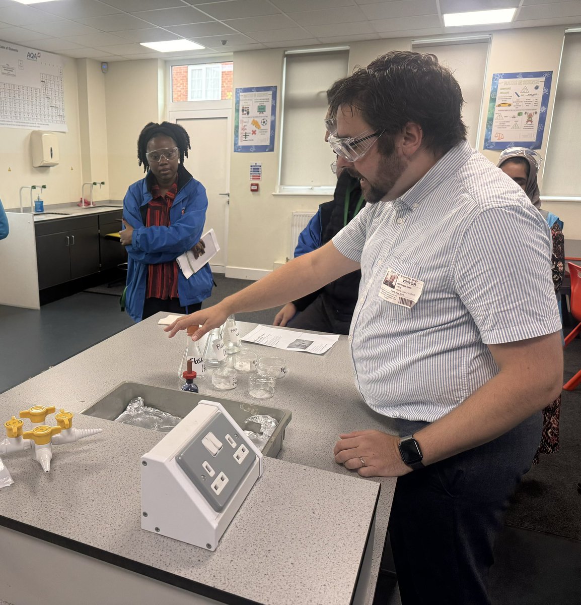 CHSBScienceDept's tweet photo. Excited about the awesome CPD session on "Showpiece Science Experiments"! Which one caught your eye the most? Can't wait to hear your favorite! #chsb #science #experiment #practicals #ScienceIsCool #ExperimentEnthusiast ๐งช๐ฌ https://t.co/AJ5kbLGEsE