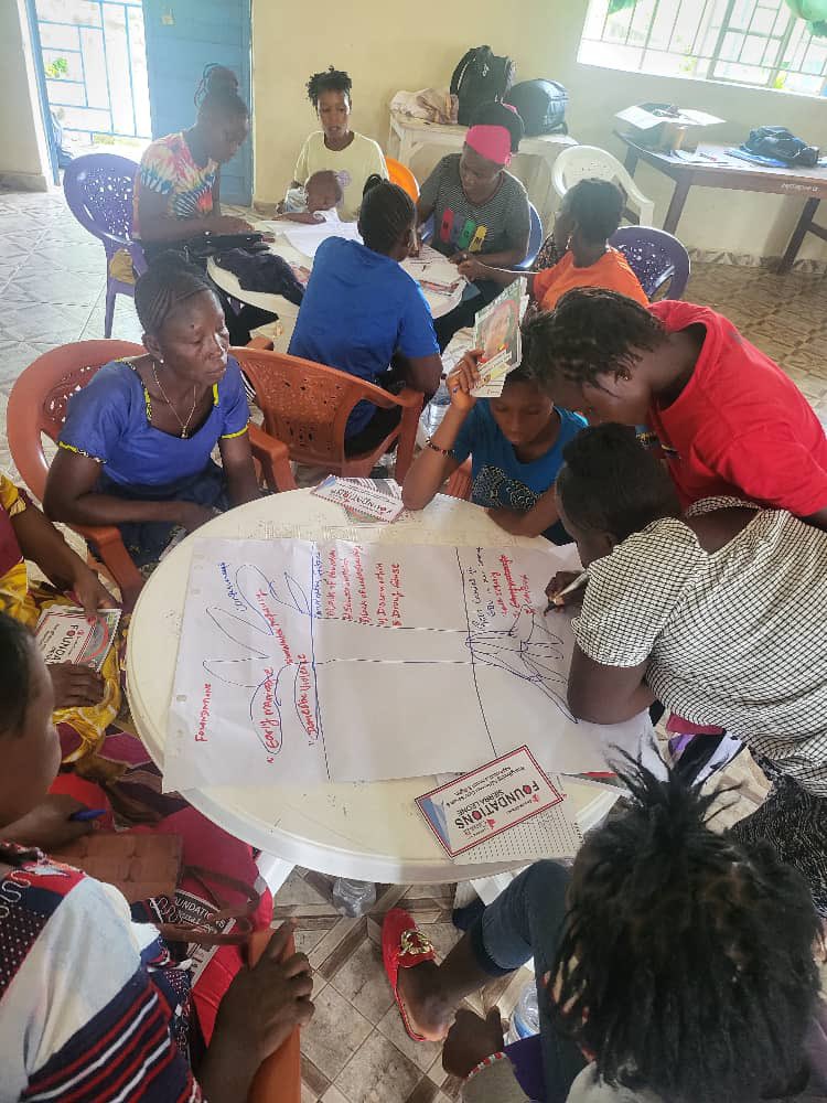 Together with the Ministry of Gender and Kailahun District Council, we have empowered 15 communities with knowledge on gender equality, SRHR, and advocacy. #GenderEquality #SRHR

<a href="/UNFPASierraleon/">UNFPA in Sierra Leone</a>