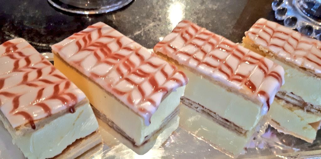 Lisa Bennison@Bettys tweet media