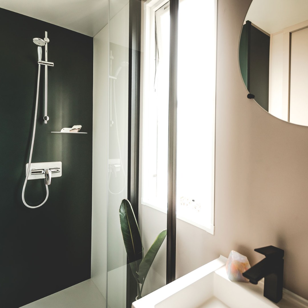 mobilhomeohara's tweet photo. Tout le monde souhaite avoir la sensation d'être le premier à utiliser une salle d'eau quand on est en location de vacances. Voilà le défi relevé par les équipes O'Hara !
Retrouvez tout l'univers O'Hara sur le site https://t.co/yUfW5fB6SA
#ohara #mobilhome https://t.co/3Sre1PdlTX