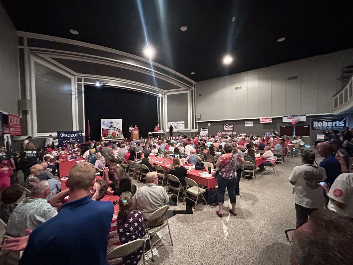 AJSchwadron's tweet image. Huge crowd in Jasper county last night for the ice cream social. Great response by many residents that they are on board with our #AllDayEveryDay campaign for #MoSos.