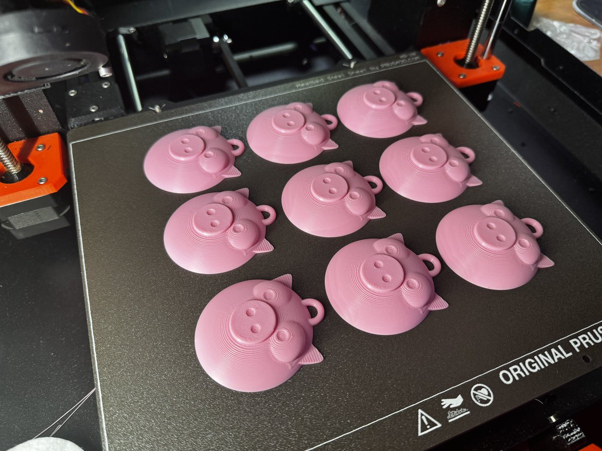 RobotechyShop's tweet photo. We’ll be selling @SeedSigner premium &amp; open pill cases, #Nostr zap me badges, @blockmit_com, Bitcoin stamps, and @LightningPiggy’s at the market at @BitcoinRetreat https://t.co/8sYeEJ9jM3