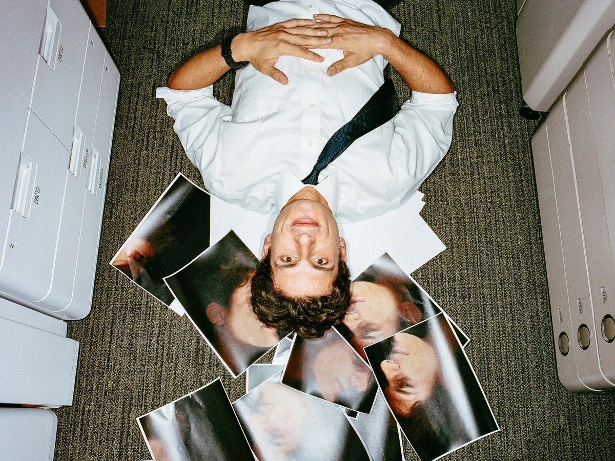 aemisias's tweet photo. Jack Schlossberg for a Vogue photoshoot. I can’t stop looking at these. I’m sorry, but I’m on my knees 🧎‍♀️ https://t.co/8UhMKn1dQr