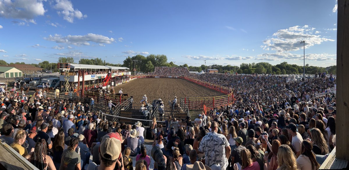 Alright <a href="/PRCA_ProRodeo/">PRCA ProRodeo</a> fans this was 2023s crowd...think we can squeeze a few more in this weekend?