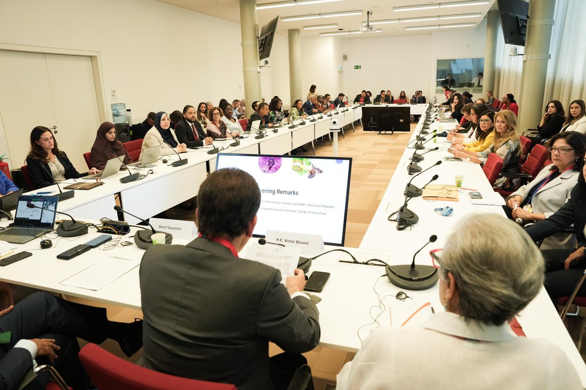 itobisono's tweet photo. Tuvimos el honor de dar las palabras de bienvenida en el evento del Paquete de Respuesta al COVID-19 de la Organización Mundial de la Propiedad Intelectual (@WIPO). Esta iniciativa, que ha beneficiado a más de 50 países, incluyendo a la República Dominicana🇩🇴 ha sido crucial para apoyar a los Estados miembros en tiempos difíciles. 

#AgendaEnSuiza🇨🇭 
#wipoGA