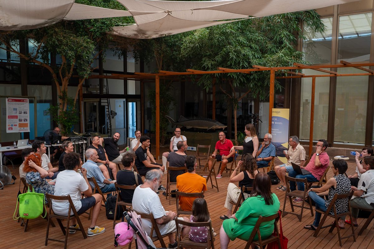 eufonic_fest's tweet photo. Finalitzada l'enriquidora jornada de debat Co-Vision "Mapejant el patrimoni natural" a @irtacat La Ràpita!
En el marc del projecte #CoVision @europeancommission, hem intercanviat idees i coneixements sobre els efectes del canvi climàtic al #DeltadelEbre.
🤝🏼 @cultura_cat https://t.co/WZwuh6E0zI