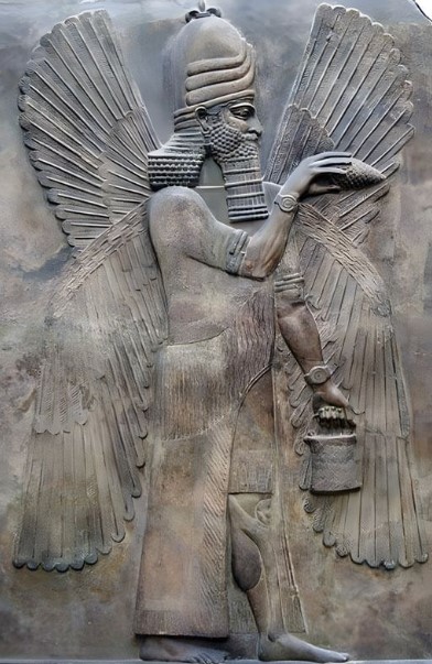 acesusy's tweet photo. What is inside the handbag ？？？ https://t.co/Q4bbq2o3Oq