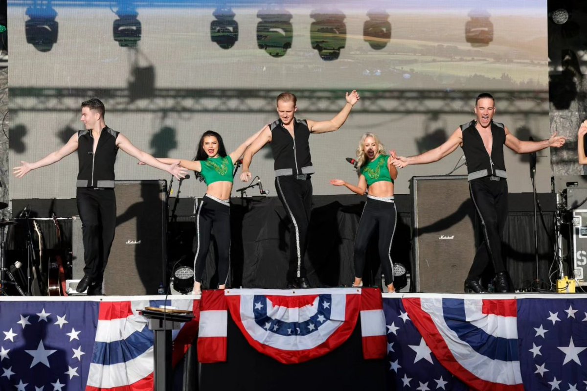 lordofthedance's tweet photo. A few more pictures from our performance at the '4th of July'' celebratrations at the US ambassador’s residence in Dublin. 🇺🇸🇮🇪✨️

#LordoftheDance https://t.co/lRkp0eVZ7Q