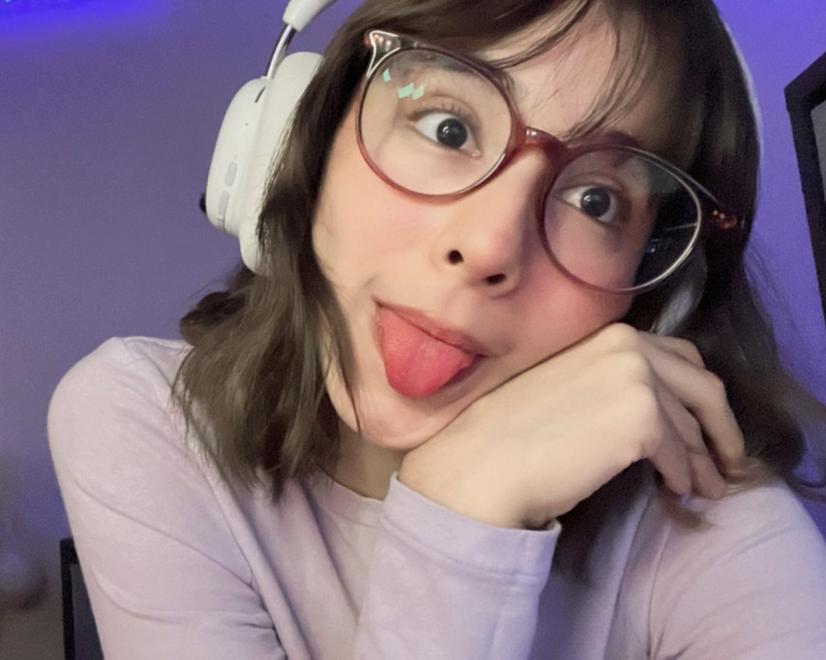 rubyqon_'s tweet image. 3er día en extensible &amp;lt;3 twitch.tv/rubyqon?lang=e…