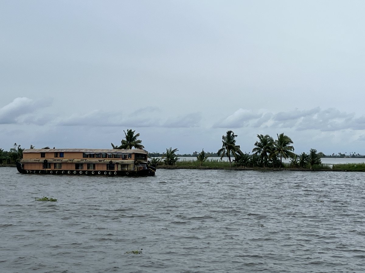 Aryan Soni (@aryannsaraf) on Twitter photo Sharing the #Kerala Backwaters with a whole fleet of boats! Not sure where everyone's going, but let's just say it's gonna be a fun ride! #Backwaters #KeralaFun #boatlife
#LensMasterChallenge <a href="/RishihoodUni/">Rishihood University</a>
#VijayaClan
<a href="/KeralaTourism/">Kerala Tourism</a> Sharing the #Kerala Backwaters with a whole fleet of boats! Not sure where everyone's going, but let's just say it's gonna be a fun ride! #Backwaters #KeralaFun #boatlife
#LensMasterChallenge <a href="/RishihoodUni/">Rishihood University</a>
#VijayaClan
<a href="/KeralaTourism/">Kerala Tourism</a>