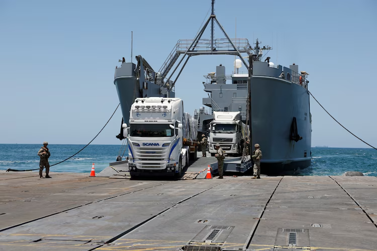 ianbremmer's tweet photo. united states’ floating pier in gaza set to be permanently dismantled
after delivering the equivalent of a single day’s pre-war land aid in two months
less than ideal https://t.co/n8HDyezst9