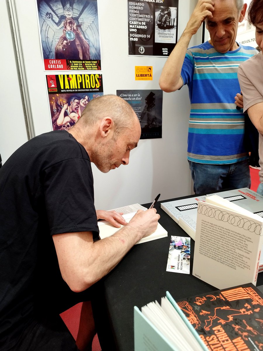 mataderounolib's tweet photo. Fernando González Rodríguez firma 'El pesu la llibertá'. En tiempos de guerra, insumisión, antimilitarismu. 🖤
#elpesulallibertá #insumisión #insumisos #semananegra #semananegra2024 #mataderouno https://t.co/JeclKXZJKL