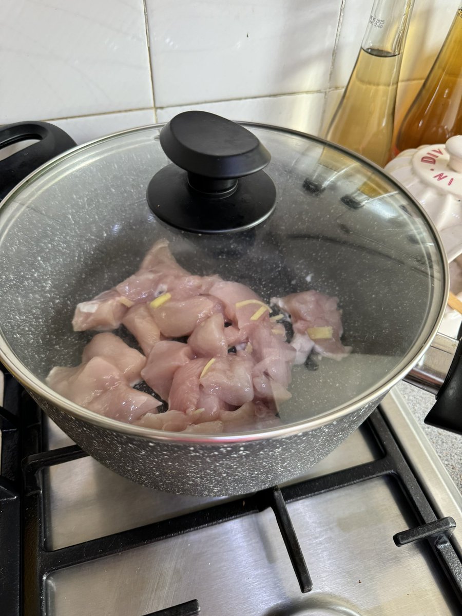 TokenBlokeDave's tweet photo. @HallingSch @Rootstofood 
Mrs Hancock just smashed the teriyaki chicken Darren showed our children last week! It was delicious 🤤. Mr Hancock said so. Definitely going on our monthly menu planner. https://t.co/6GCk7xaoML