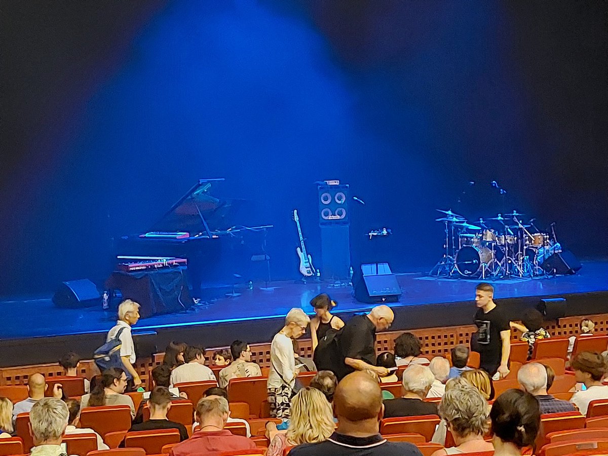lahondes's tweet photo. Au festival d"Aix en Provence il y a aussi du JAZZ.  HIROMI Sonicwonder https://t.co/sr7lJiZnNk