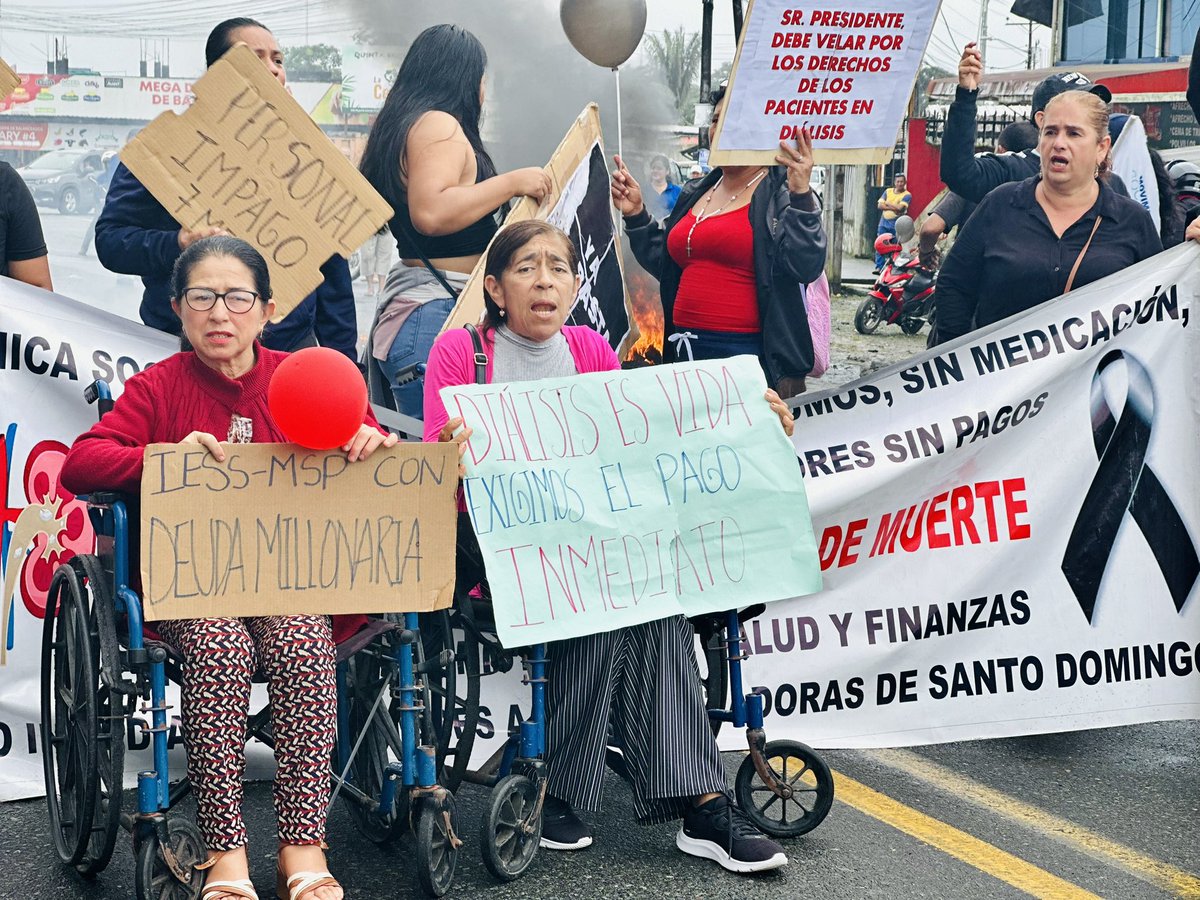 VeroVRNefro's tweet photo. Mi gusto por la fotografía una vez más me permite mostrar esta foto tan impactante! Los pacientes renales claman por su vida, necesitan respuestas de parte de estado. Nunca en la historia la salud en general ha estado en esta condición. @DanielNoboaOk responda!! https://t.co/HpUPJad4uc