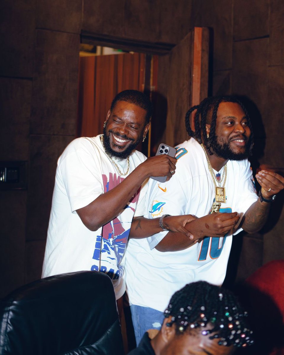 Cooking 🧑‍🍳 🧠 w/ <a href="/adekunleGOLD/">BIG FISH</a>