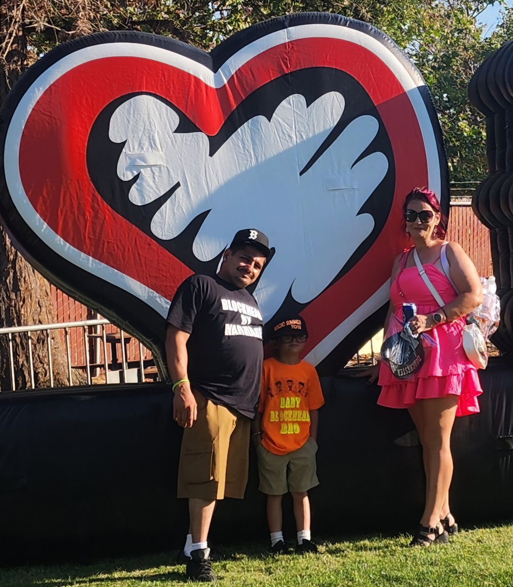 jr_blockhead's tweet photo. Jagger had such a great time going to his first concert and meeting Donnie and all the guys of nkotb. I hope he will remember this day forever
#ushersyndromeawareness https://t.co/gAmNiZN1cL