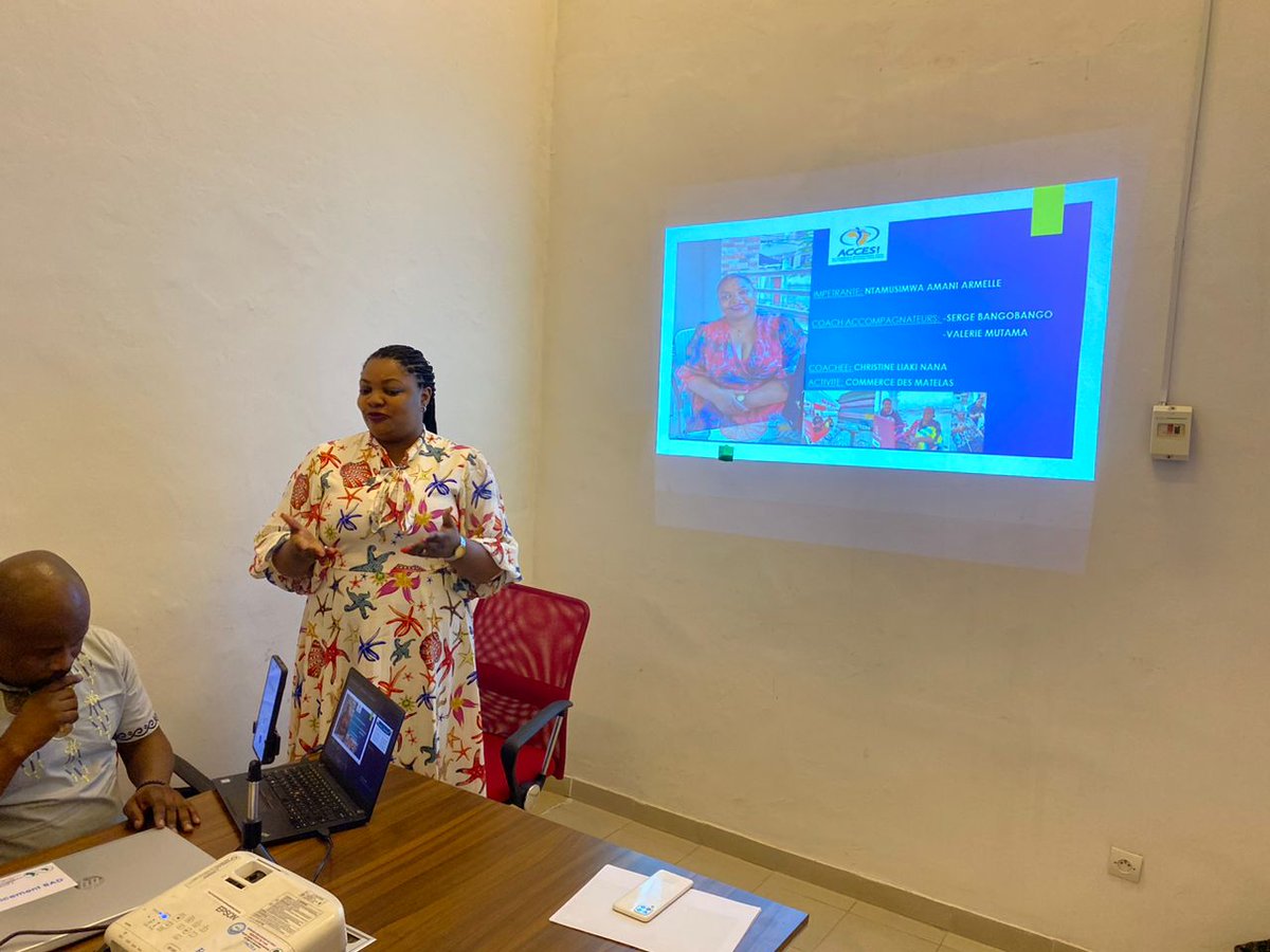 Incubateur Pull Up Business Women tweet media