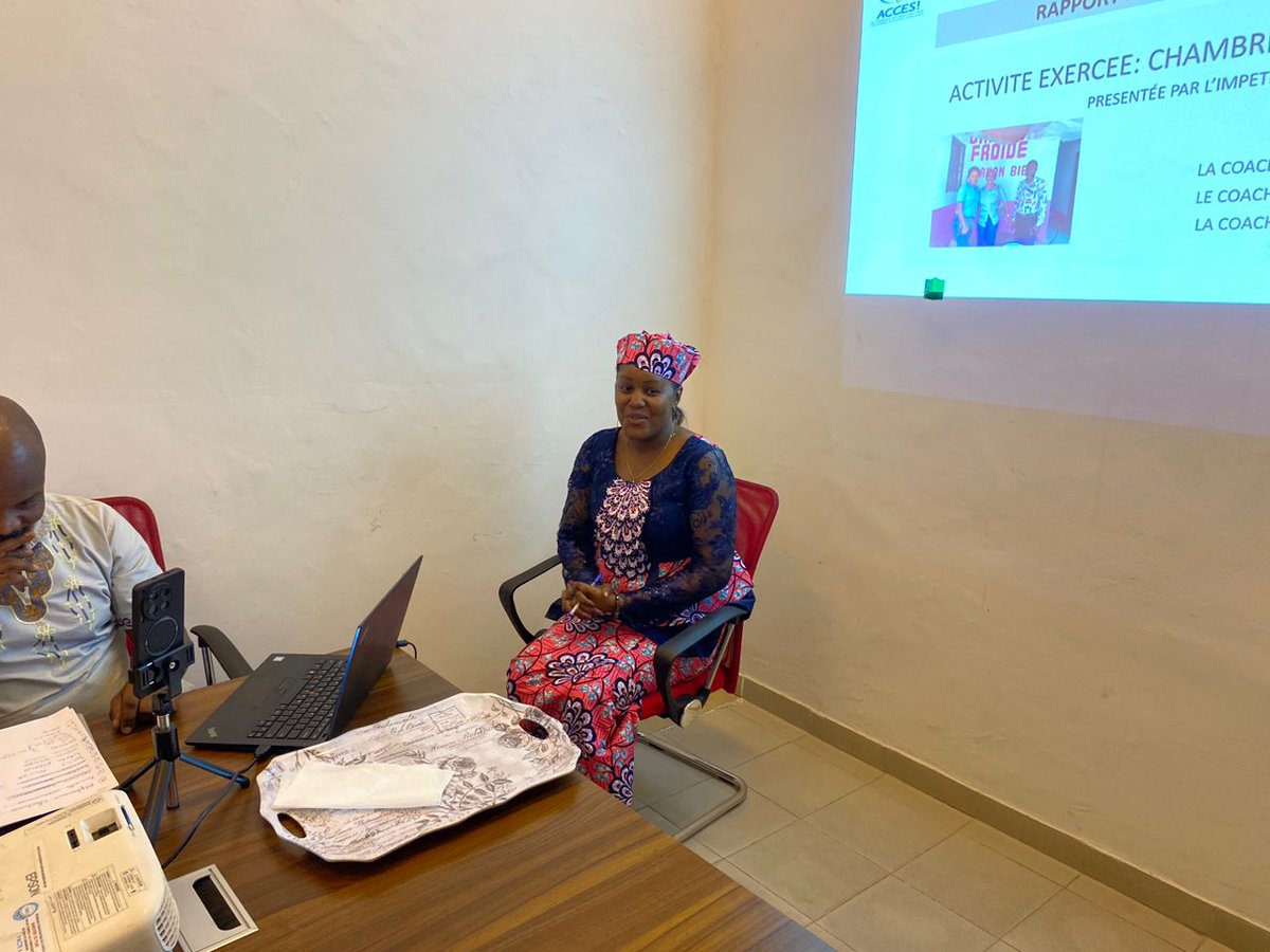 Incubateur Pull Up Business Women tweet media