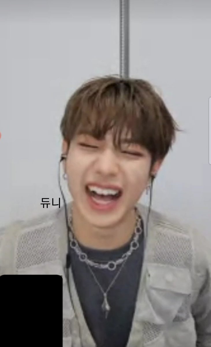 ke1taone's tweet photo. love this genre of keita laughing at me cause i did something silly 😭🤍 https://t.co/m5qstw9fjr
