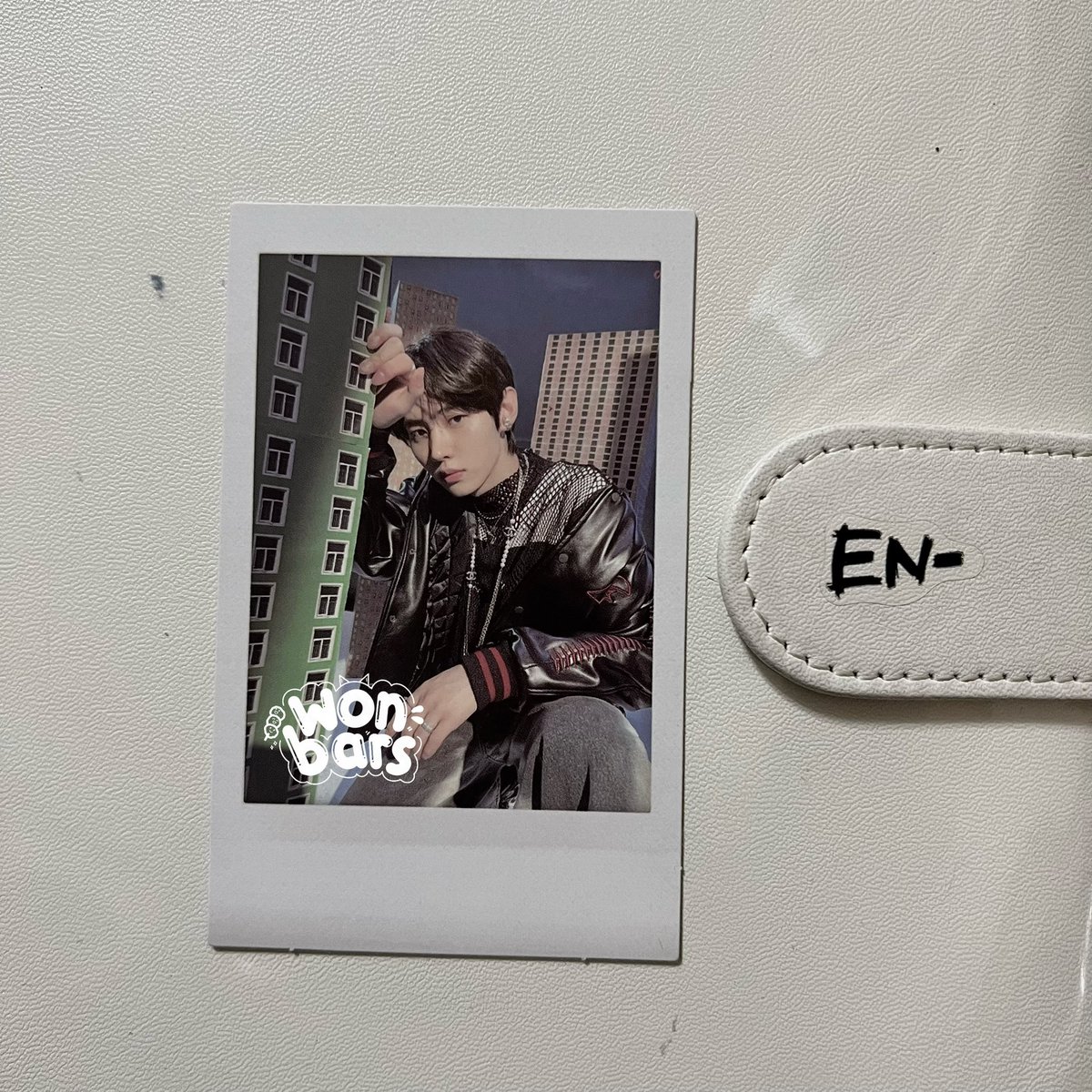wonbars's tweet image. 🛒:: #danecartz
꒰ wts lfb ph ꒱ 

enhypen sunghoon d:a no pola ₊˚ˑ༄

𓂋 ₱80 + pf + sf 
𓂋 onhand , mint condi 
𓂋 prio payo 

         reply / dm to claim 

🏷 Enhypen Sunghoon d:a dimension answer no pola polaroid
