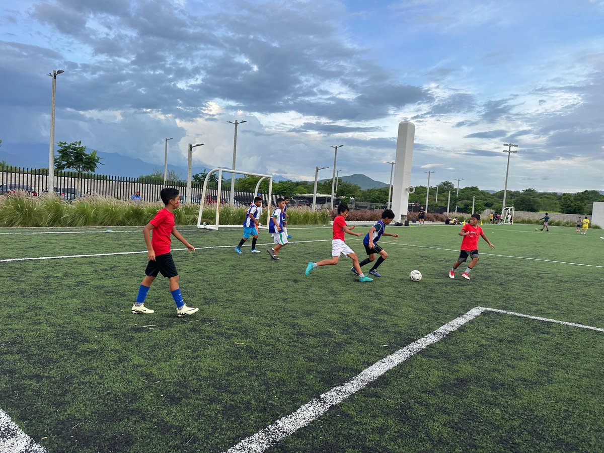 Parquekevingt's tweet photo. ¡Realiza tu encuentros deportivos en nuestras instalaciones!
Reserva tu espacio en cancha acercándote a él área administrativa.
Requisito: DPI 🙌
#GuatemalaSaleAdelante #DeporteSaleAdelante https://t.co/y0PxQYDSSq