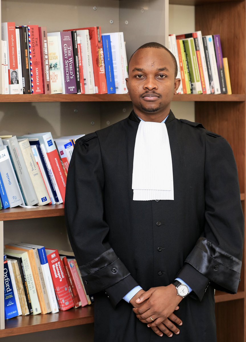 dom_kajemba's tweet photo. 10.07.2024 | En cette 56ème année d'engagement, nous saluons les avocats intègres du Barreau congolais qui incarnent l'éthique et la justice. 

Ensemble, défendons avec fierté les valeurs et les règles qui honorent notre noble profession. - DKO 

#JournéeDuBarreauCongolais 🇨🇩 https://t.co/EmIAdntgML