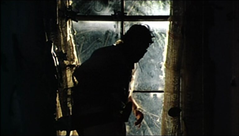 TheCinesthetic's tweet photo. The Texas Chainsaw Massacre (1974)  dir. Tobe Hooper https://t.co/BJYp90nBu7