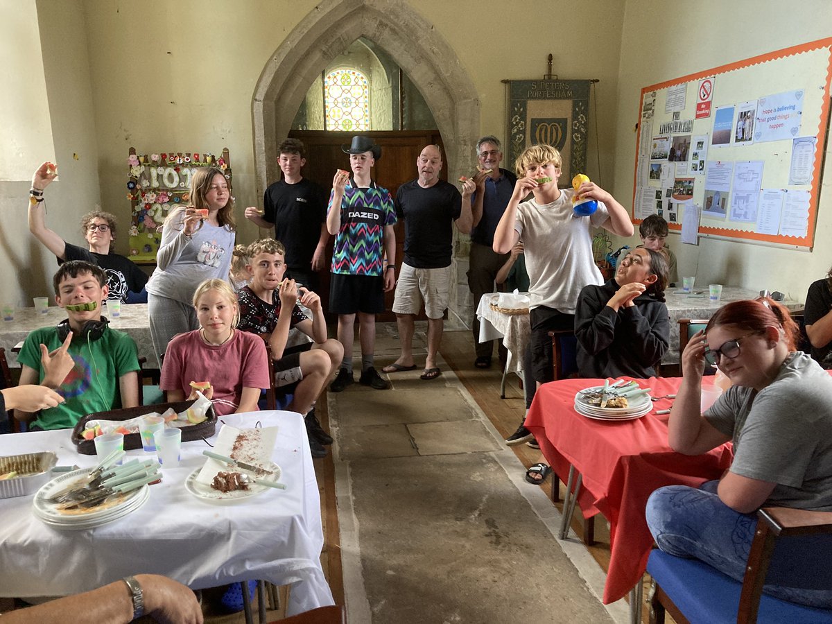 margarethigham's tweet photo. #operationwatermelon dinner at St. Peterโs , Portesham @DioSalisbury https://t.co/9nFl8tdBTW