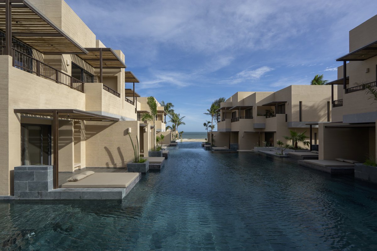 replace_app's tweet photo. The Clay Mui Ne Resort / Tad.atelier https://t.co/x2tMGHckux https://t.co/aUhAbNinE1
