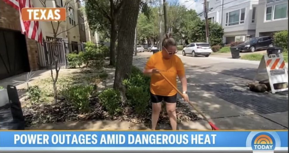 JuliaMorales's tweet image. Spotted my shirt on the Today Show! If you recognize her, please put me in touch. I want to gift her and replace the shirt she is no doubt sweating through here!