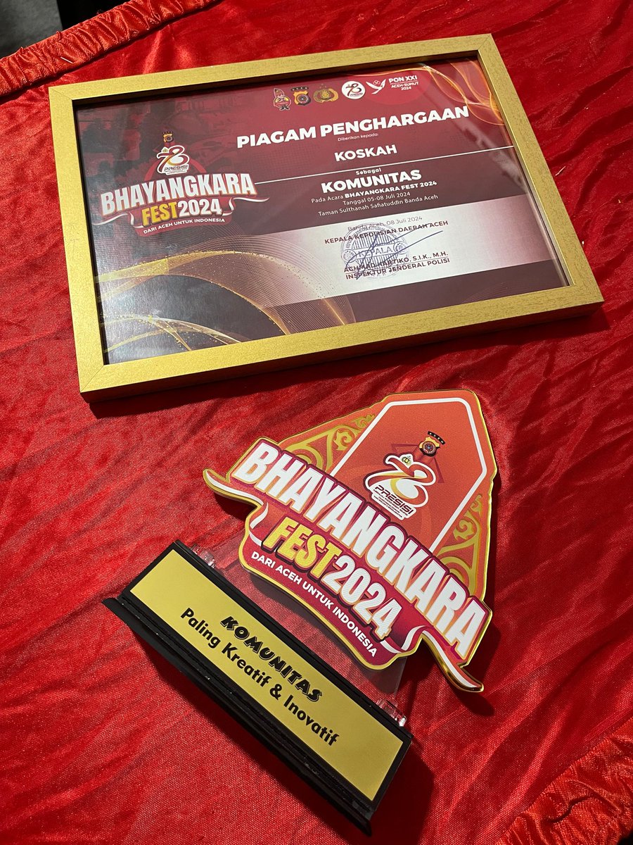 Alhamdulillah <a href="/Koskahaceh/">KOSKAH</a> dapat Penghargaan [KOMUNITAS PALING KREATIF &amp; INOVATIF] di Acara Bhayangkarafest2024
<a href="/iloveaceh/">Komunitas @iloveaceh</a> 
<a href="/Aceh/">Aceh 🇮🇩🇹🇷🇵🇸</a> 
<a href="/Koskahaceh/">KOSKAH</a>