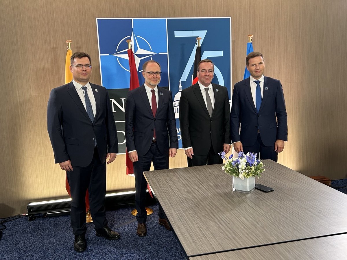 Laurynas Kasčiūnas (@lkasciunas) on Twitter photo Together with 🇱🇻 DefMin <a href="/AndrisSpruds/">Andris Spruds</a>, 🇪🇪 DefMin <a href="/HPevkur/">Hanno Pevkur</a> & 🇩🇪 DefMin <a href="/PistoriusBoris/">Boris Pistorius 𝓹𝓪𝓻𝓸𝓭𝔂</a> signed a letter of intent for the joint procurement of sea mines. Ready to take practical measures to strengthen the security of the Baltic sea – #NATO inner lake. Together with 🇱🇻 DefMin <a href="/AndrisSpruds/">Andris Spruds</a>, 🇪🇪 DefMin <a href="/HPevkur/">Hanno Pevkur</a> & 🇩🇪 DefMin <a href="/PistoriusBoris/">Boris Pistorius 𝓹𝓪𝓻𝓸𝓭𝔂</a> signed a letter of intent for the joint procurement of sea mines. Ready to take practical measures to strengthen the security of the Baltic sea – #NATO inner lake.
